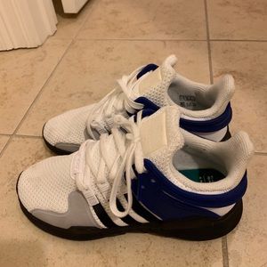 black blue and white eqts